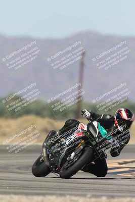 media/Oct-13-2025-Moto Forza (Mon) [[a66d839500]]/4-C Group/Session 3 (Turn 16)/